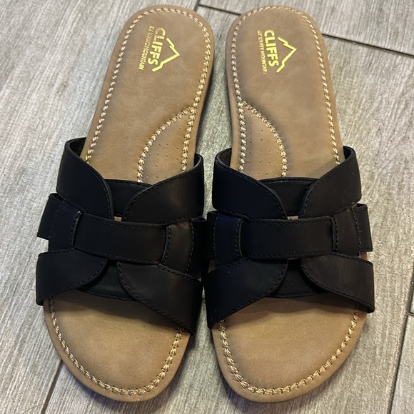 Cliffs by White Mountain Women's Fredie Sandal - Picture 3 of 5